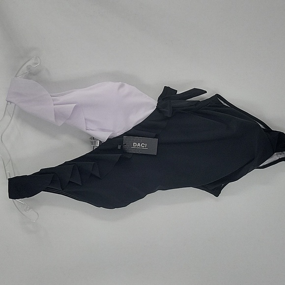 Black and White Ruffled One-Piece Swimsuit With Tummy Control NWT - Picture 12 of 16